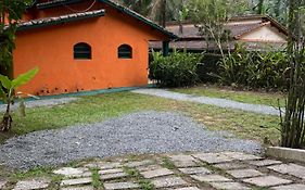 Casa térrea, frente para a Mata e Rio Boiçucanga